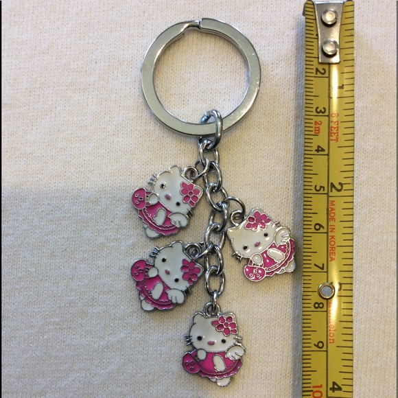HELLO KITTY KEYCHAIN - Picture 3 of 5
